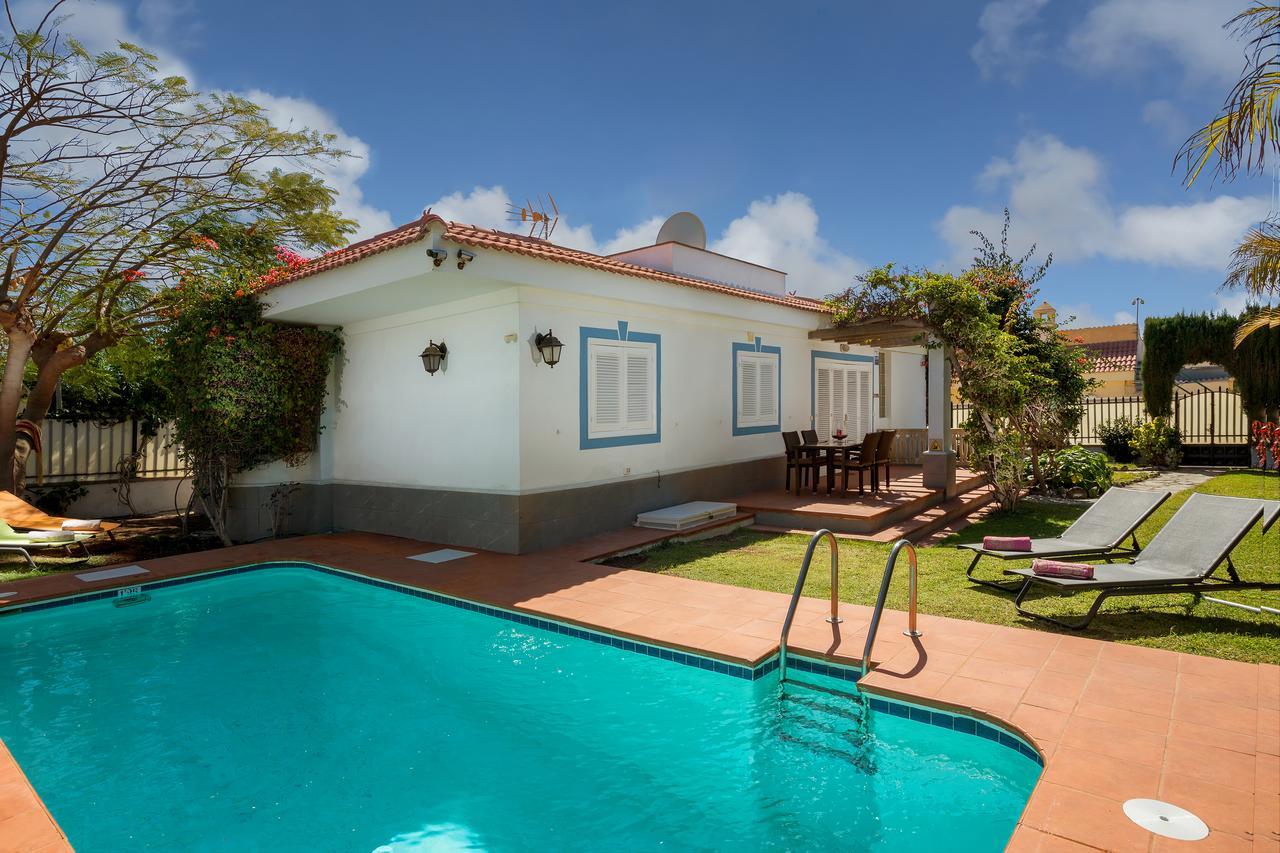 Villa West 1 *